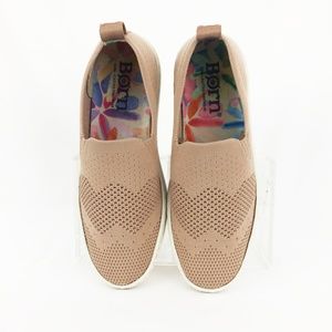 born sun slip on sneaker